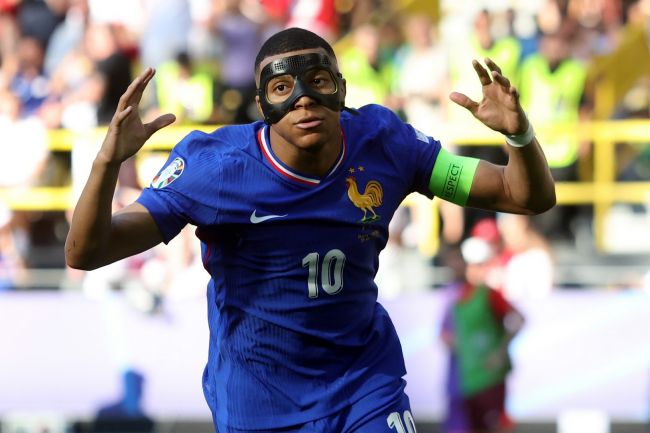 Kontrovers i Frankrike etter at Mbappé reiste til Dubai etter "falsk skade"