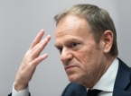 Tusk advarer om at striden om Gr&oslash;nland kan sette NATOs samhold under press: "Jeg er veldig bekymret"