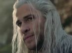 Liam Hemsworth lovprises for The Witcher av kolleger og produksjonsteamet