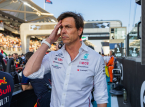 Toto Wolff hadde blandede f&oslash;lelser da han tok imot prisen etter Antonellis seier i Monaco
