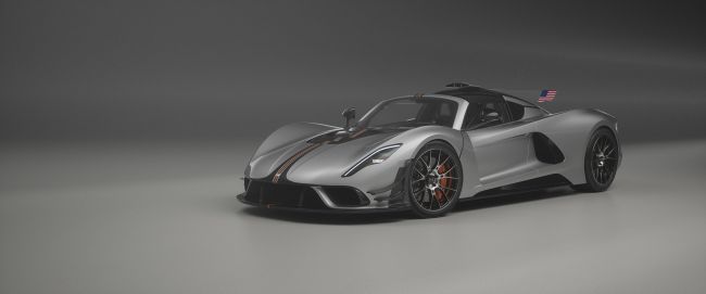 Hennessey tilbakestiller kraftdynamikken med avdukingen av verdens kraftigste bil med manuelt gir